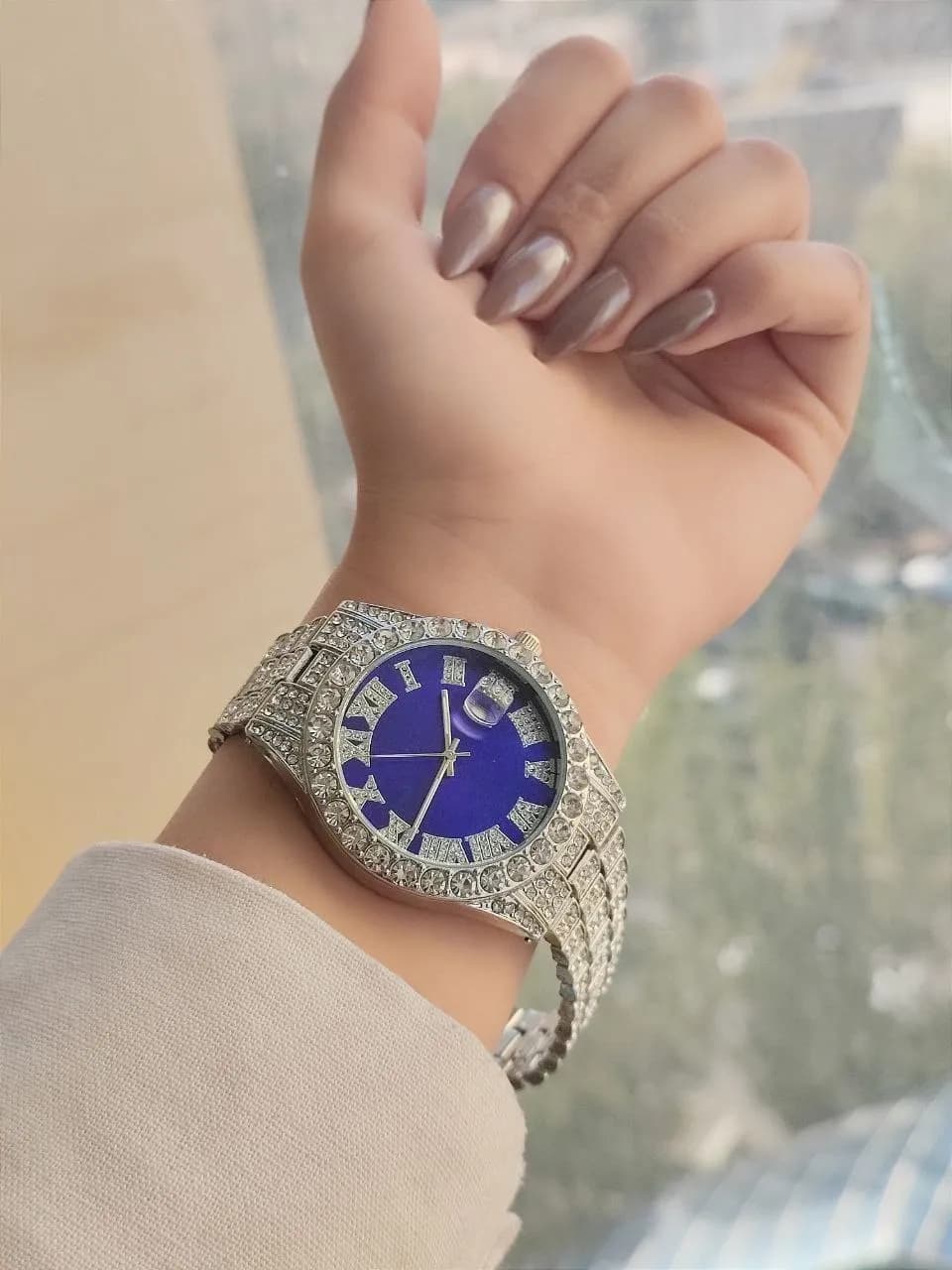 ساعت مچی زنانه جنوا پر نگین کد 9004