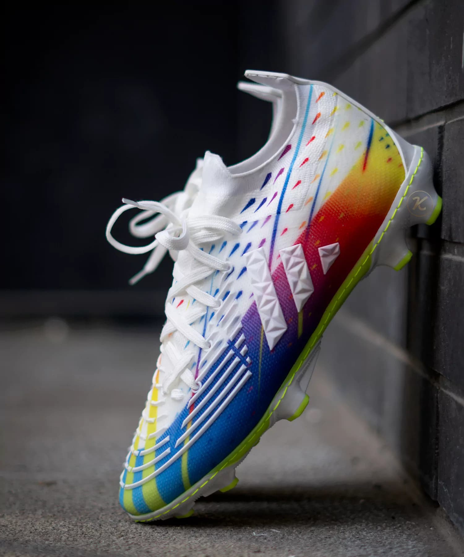 کفش فوتبال آدیداس پردیتور 2023 سفید Adidas Predator 2023 — تصویر ۳