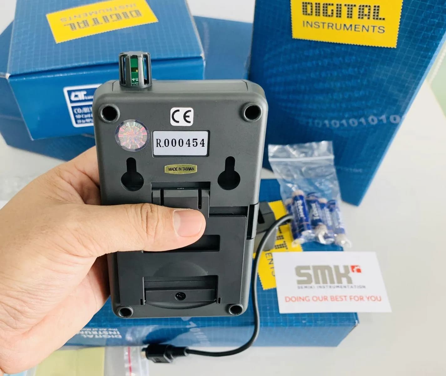 مولتی فانکشن لوترون MCH-383SD | CO2، دما و رطوبت — تصویر ۲