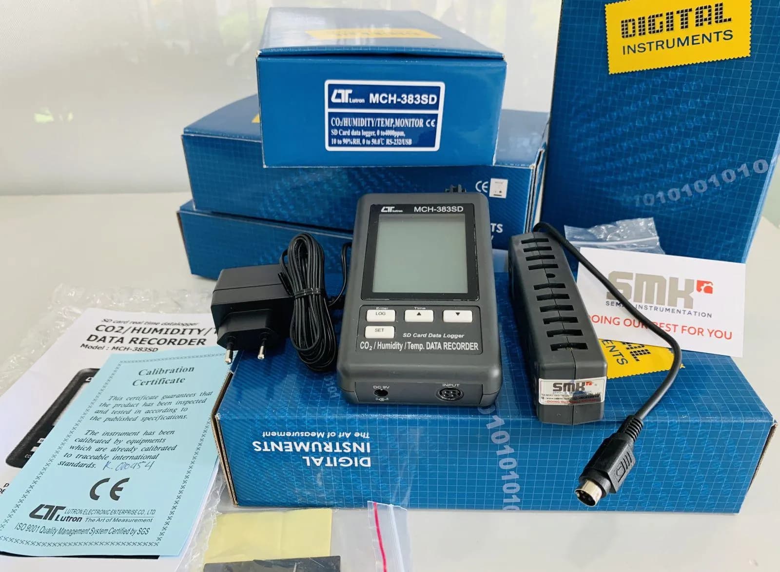 مولتی فانکشن لوترون MCH-383SD | CO2، دما و رطوبت — تصویر ۴