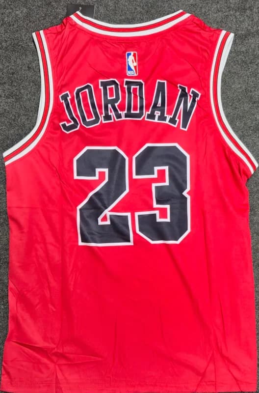 ست ورزشی بسکتبالی مردانه شیکاگو بولز Bulls 23 | رکابی و شلوارک حرفه‌ای — تصویر ۲