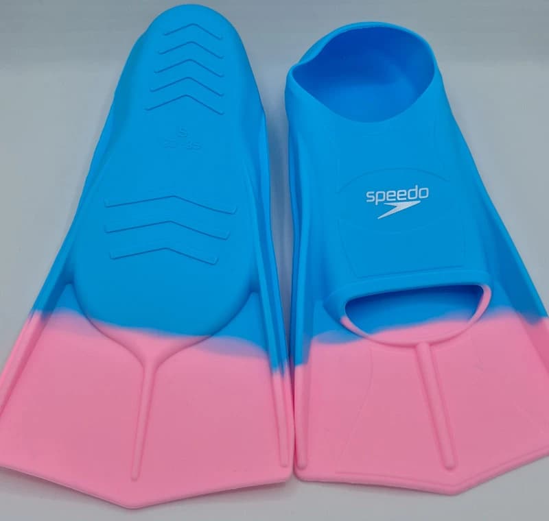 فین شنا قدرتی اسپیدو (Speedo) طرح آبی صورتی | سیلیکون نرم و منعطف — تصویر ۲