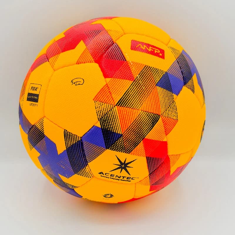 توپ فوتسال مولتن (Molten) سایز 4 | مدل دوختی و تنبل (Low Bounce) — تصویر ۳