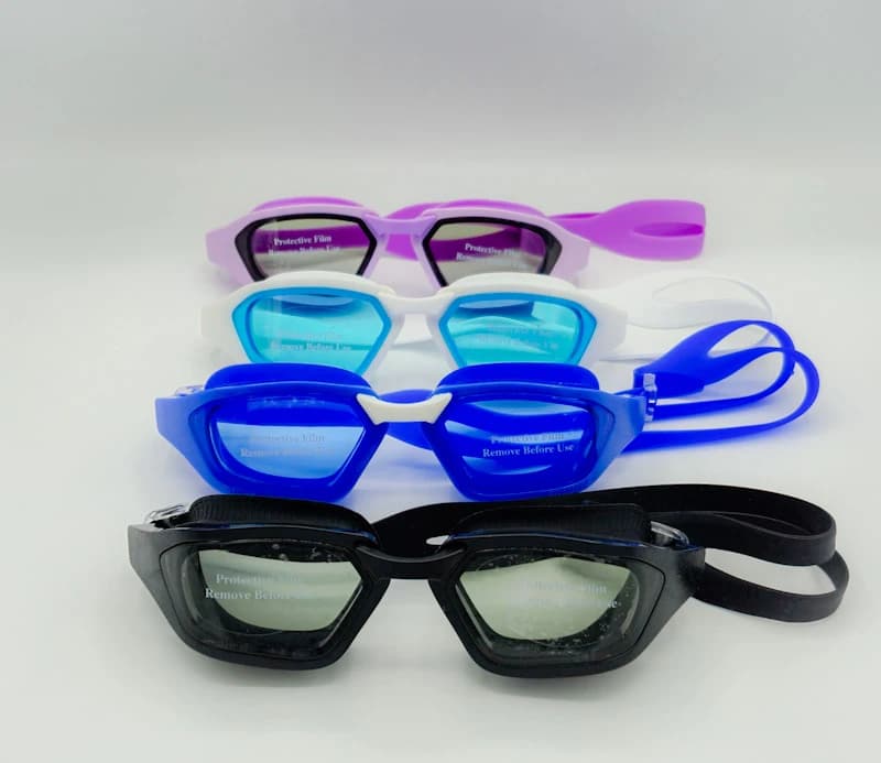عینک شنا یاماکاوا (Yamakawa) مدل AF105 | لنز ضد بخار و UV با بند سیلیکونی قابل تنظیم