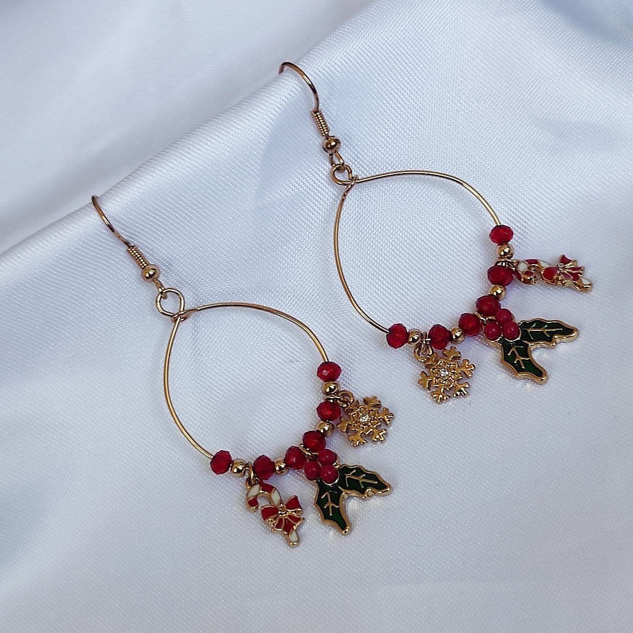 گوشواره آویزدار طرح کریسمسی
