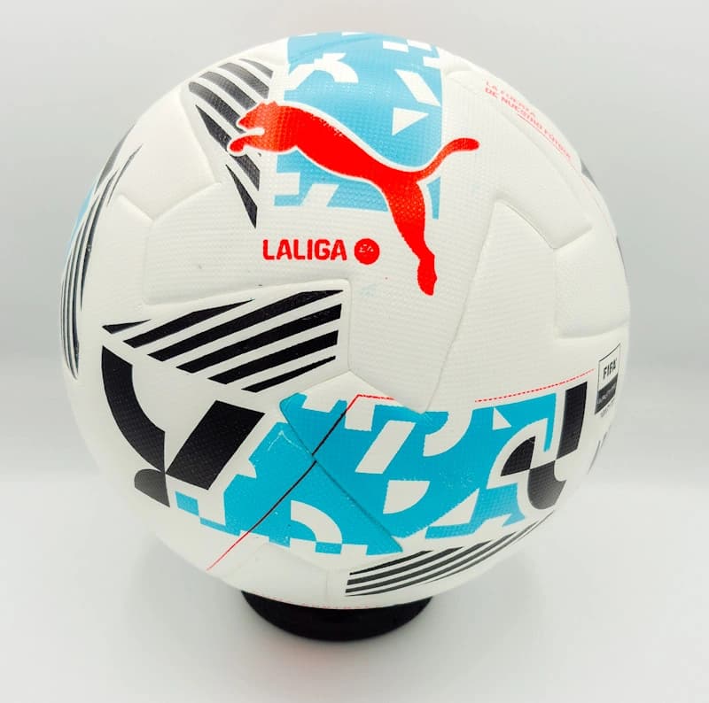 توپ فوتبال پوما (Puma) مدل لالیگا (La Liga) سایز ۵ – پرسی