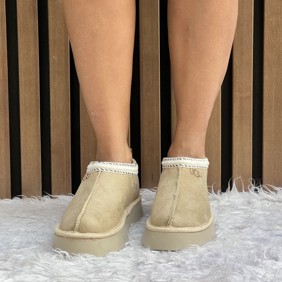 نیم بوت زنانه مدل آگ UGG نسکافه ای — تصویر ۲