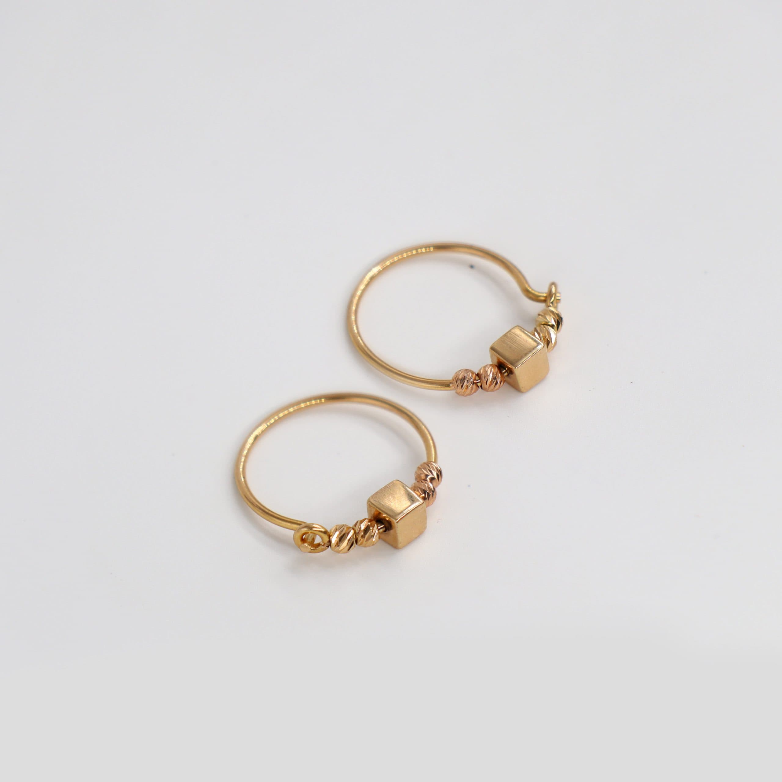 گوشواره طلا زنانه مدل Cubic Mini (مکعب مینی) 2.11 گرم — تصویر ۲