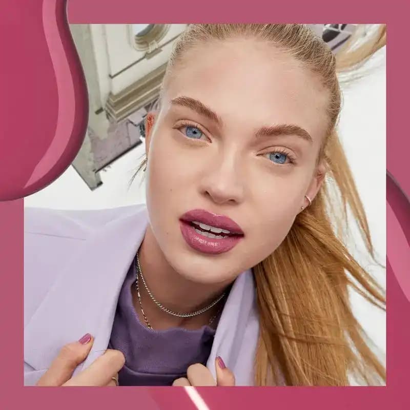 رژ لب مایع میبلین Super Stay Vinyl Ink رنگ 20 COY — تصویر ۳