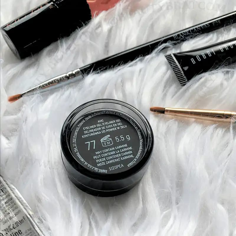 خط چشم ژله ای اینگلوت Inglot مدل AMC Eyeliner Gel اصل — تصویر ۴