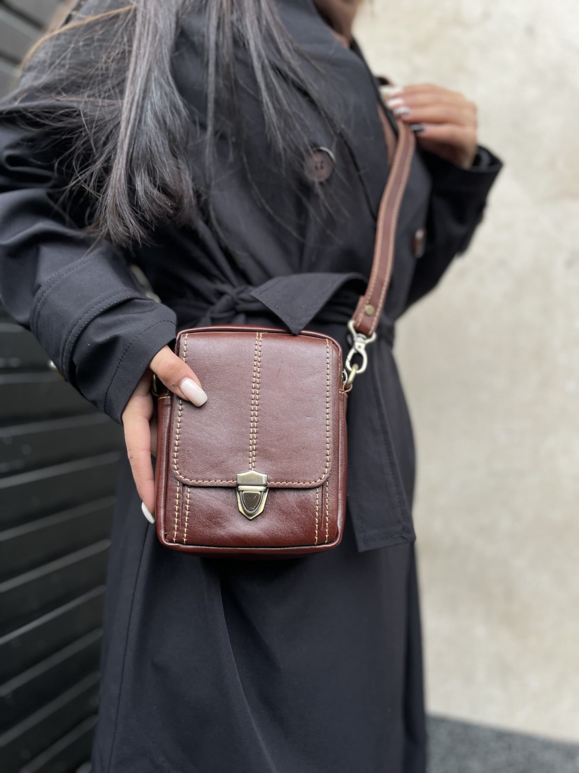 کیف دوشی مدل کلاسیک چرم — تصویر ۲