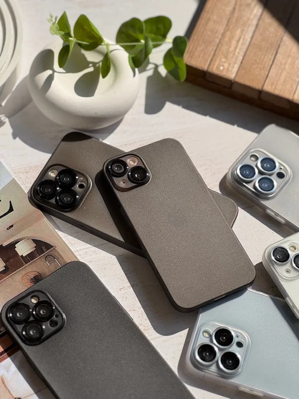 قاب Ultra-Thin Matte Case با محافظ لنز — تصویر ۵