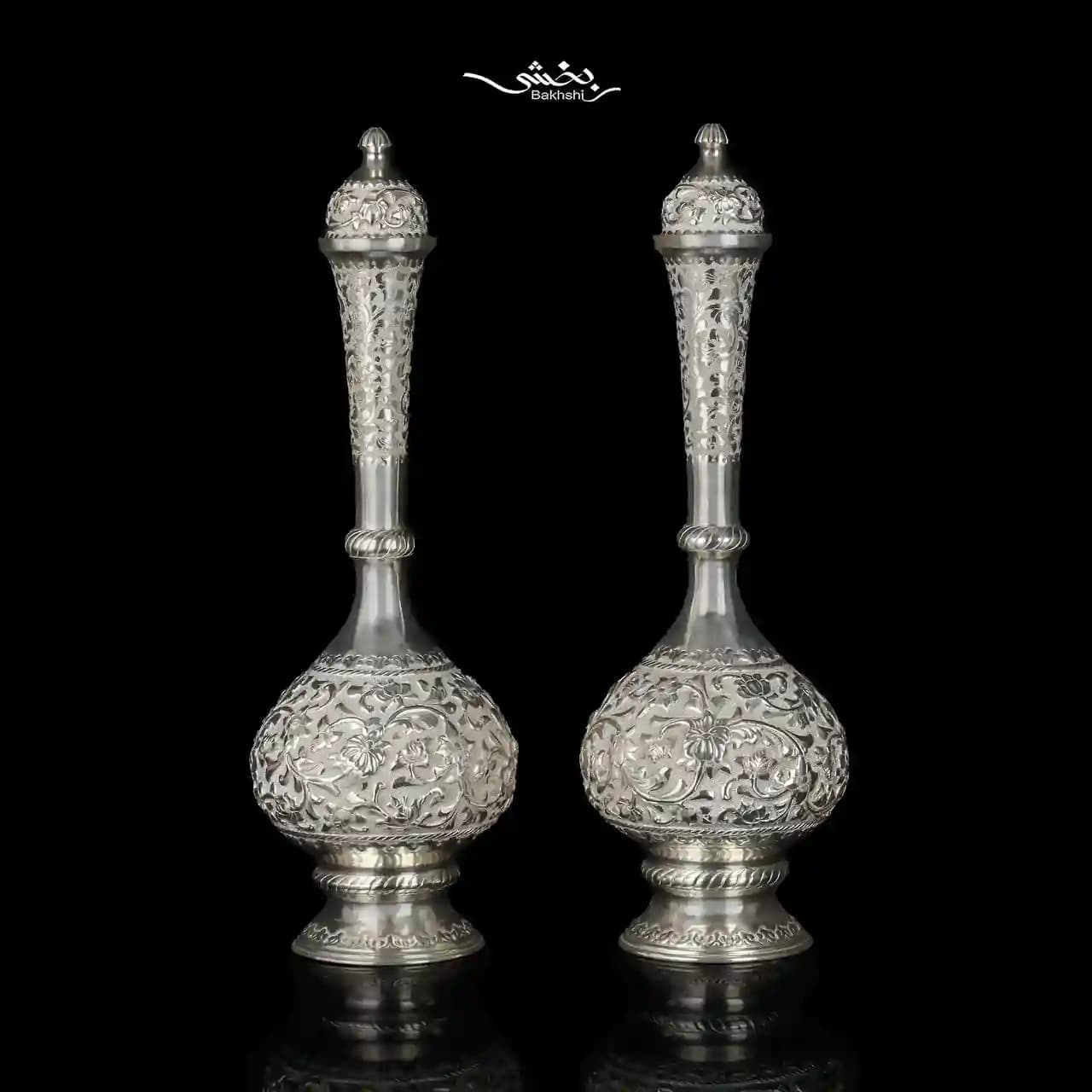 یک جفت تنگ نقره قلم گل برجسته