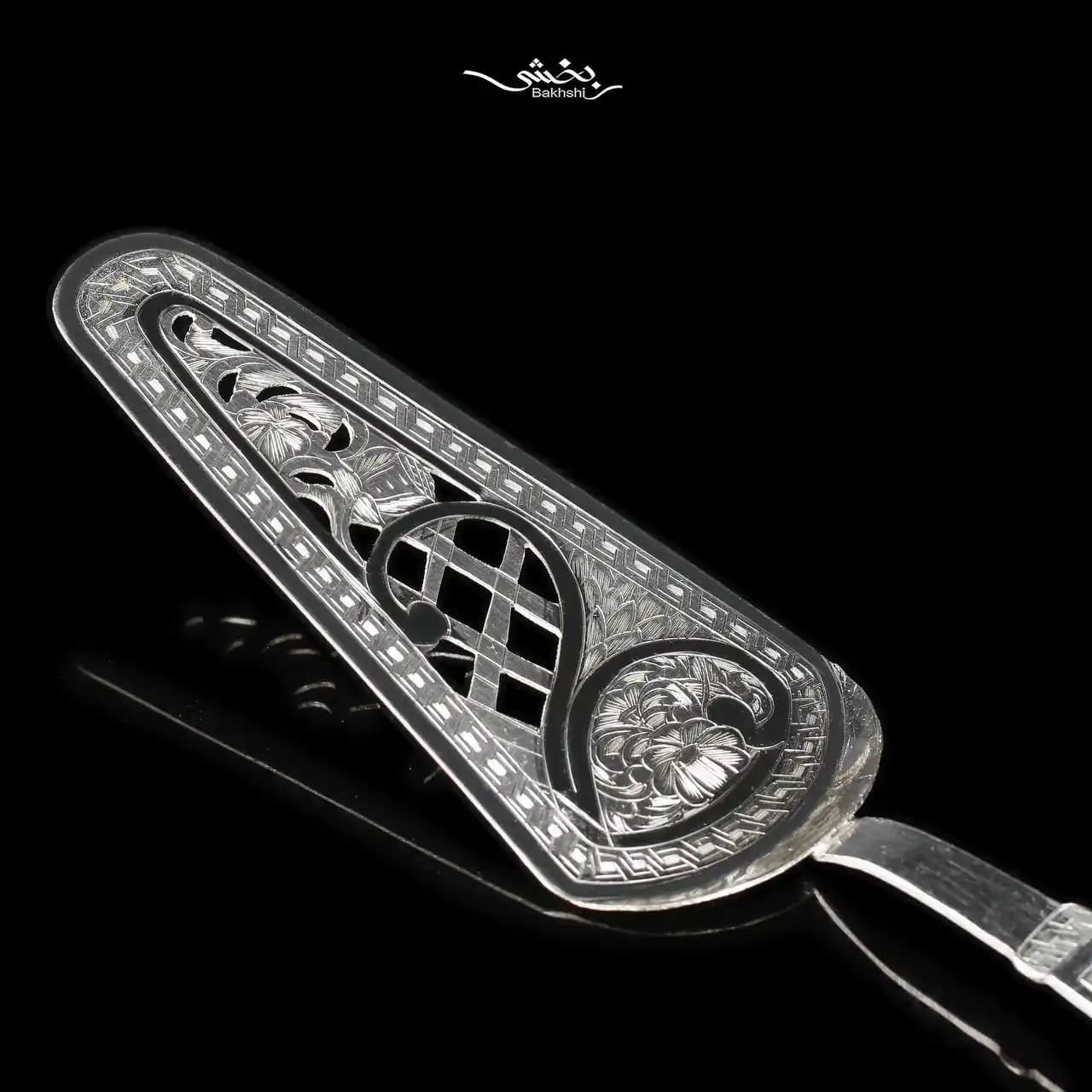 کفگیر کیک نقره قلم تبریز کد3 — تصویر ۲