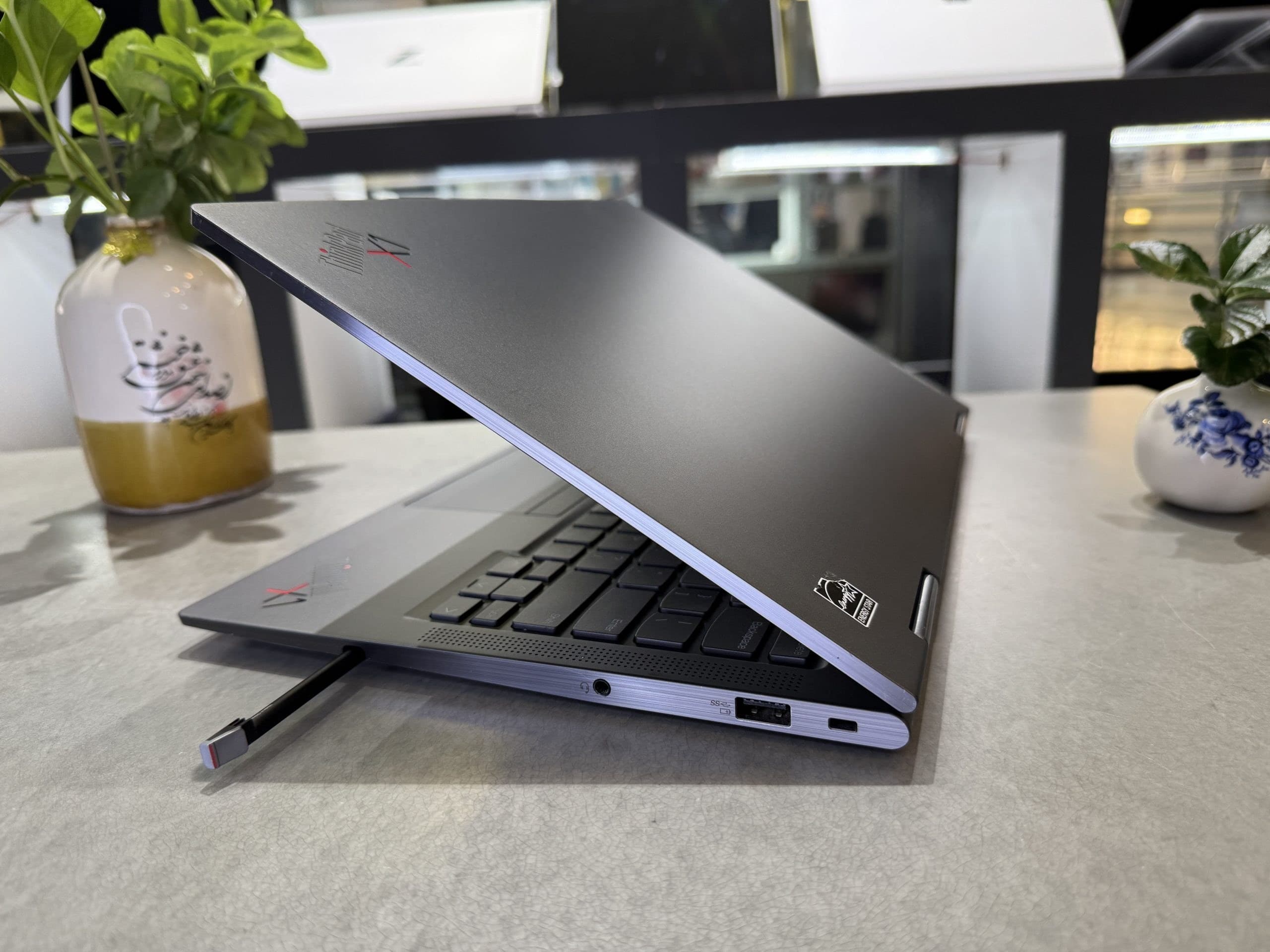 لپ‌تاپ Lenovo X1 Yoga i7-8650U 14″ 2k | 16GB / 512 SSD — تصویر ۴