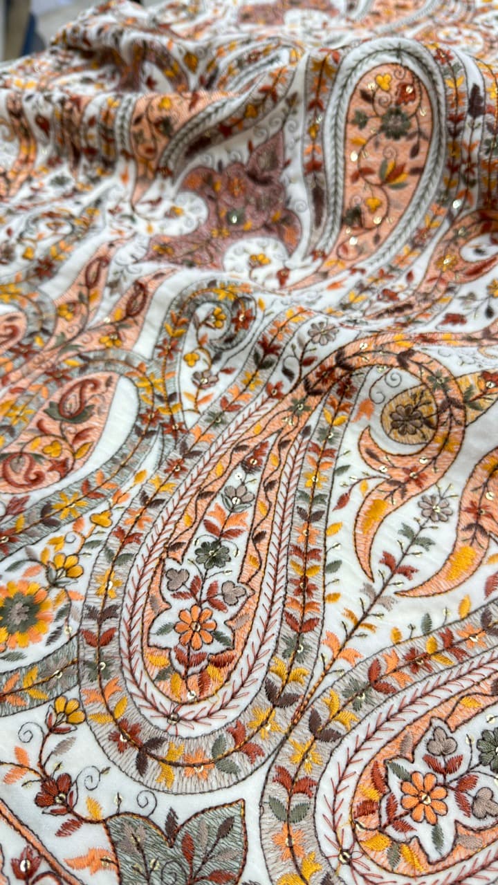 پارچه مخمل سوزندوزی — تصویر ۵