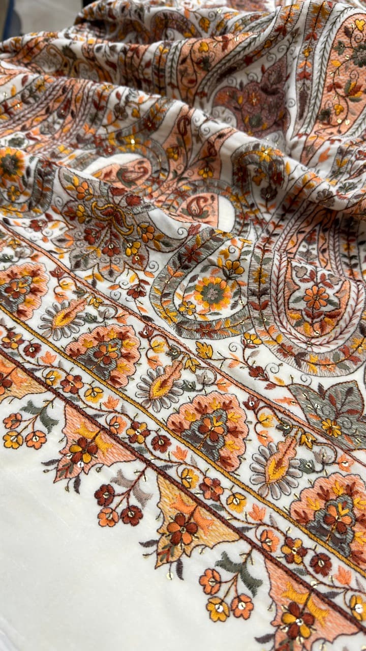 پارچه مخمل سوزندوزی — تصویر ۲