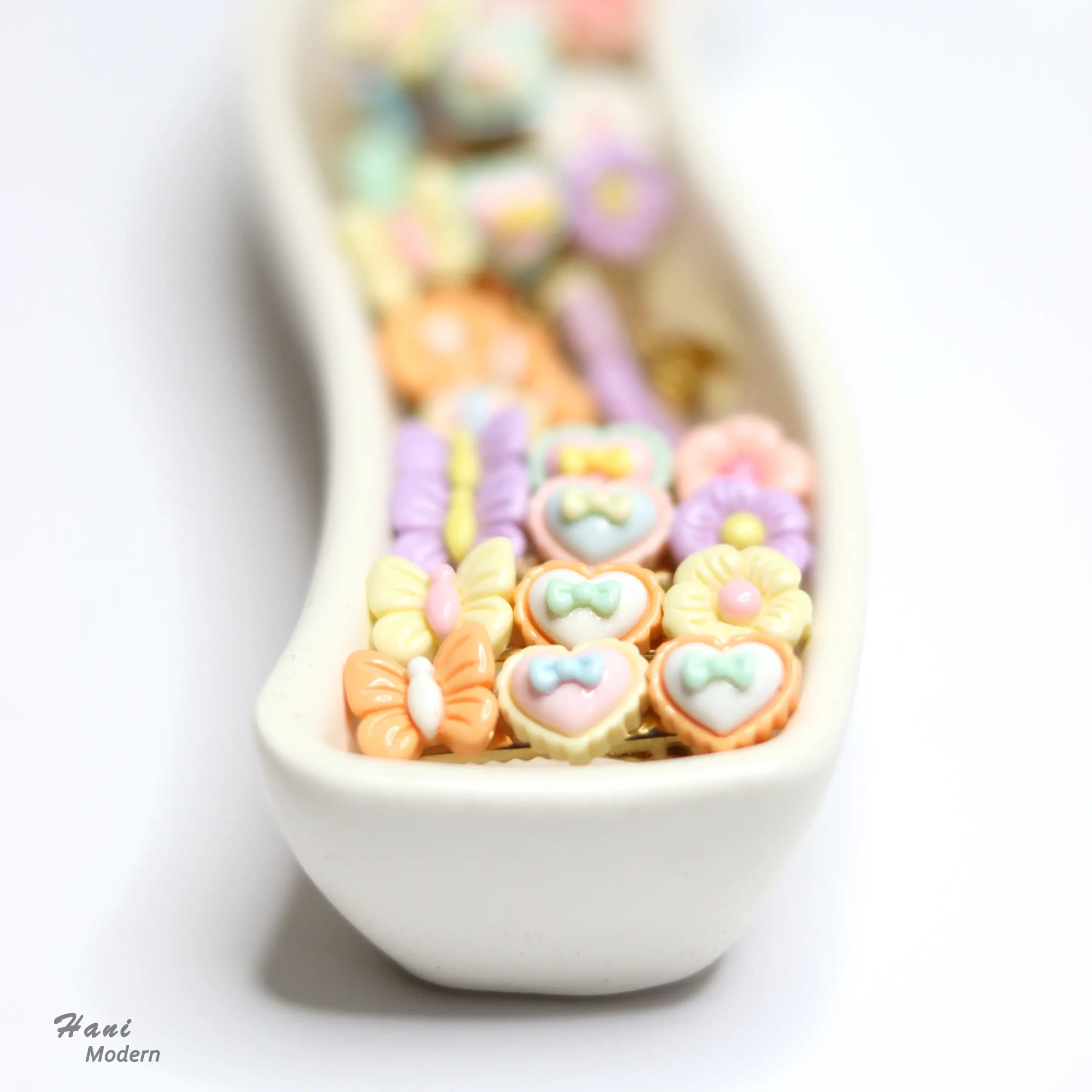 گیره انبری گل، قلب و پروانه — تصویر ۲