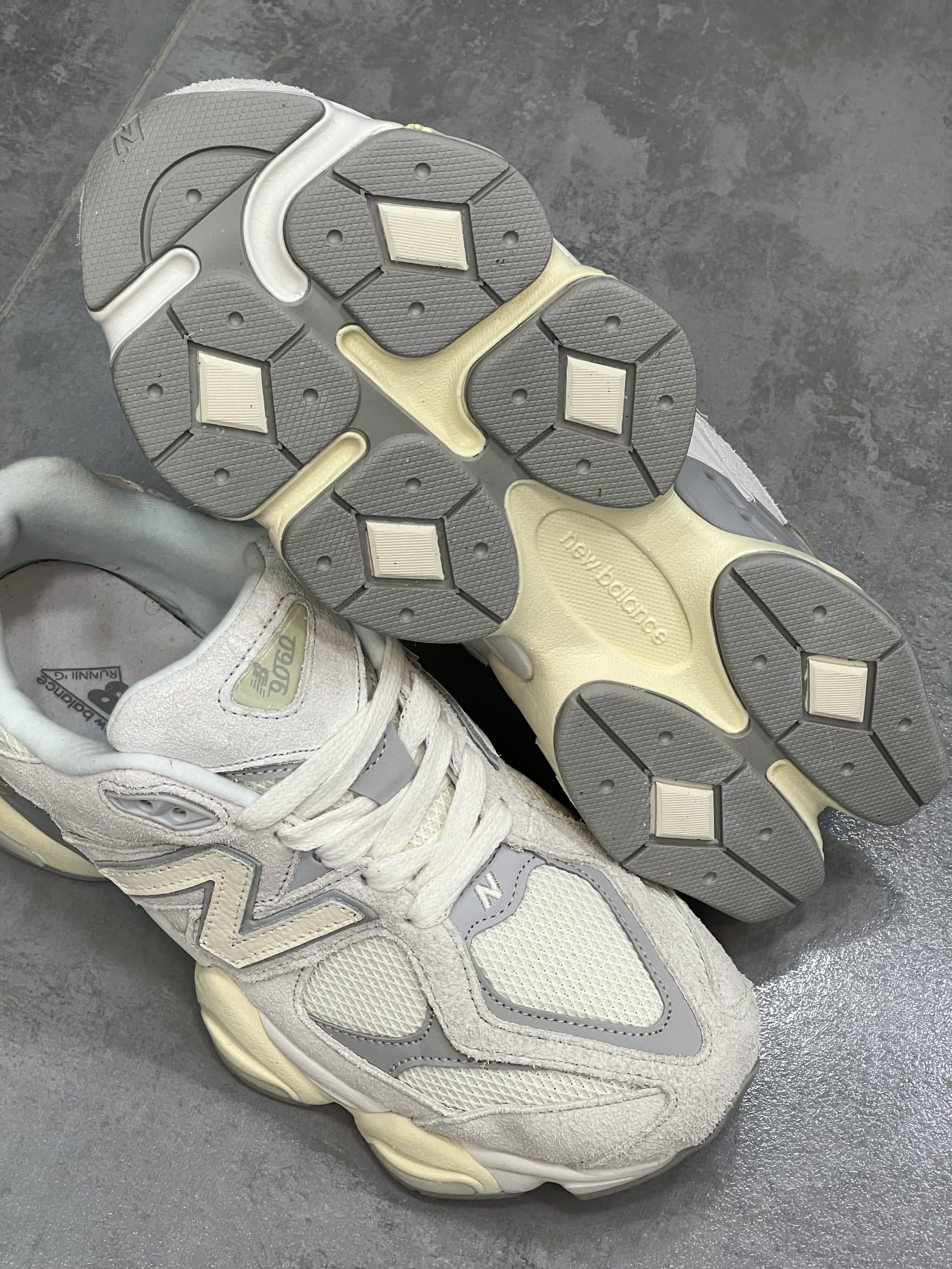 کتونی نیوبالانس ۹۰۶۰ رنگ کرم NEWBALANCE 9060 — تصویر ۴