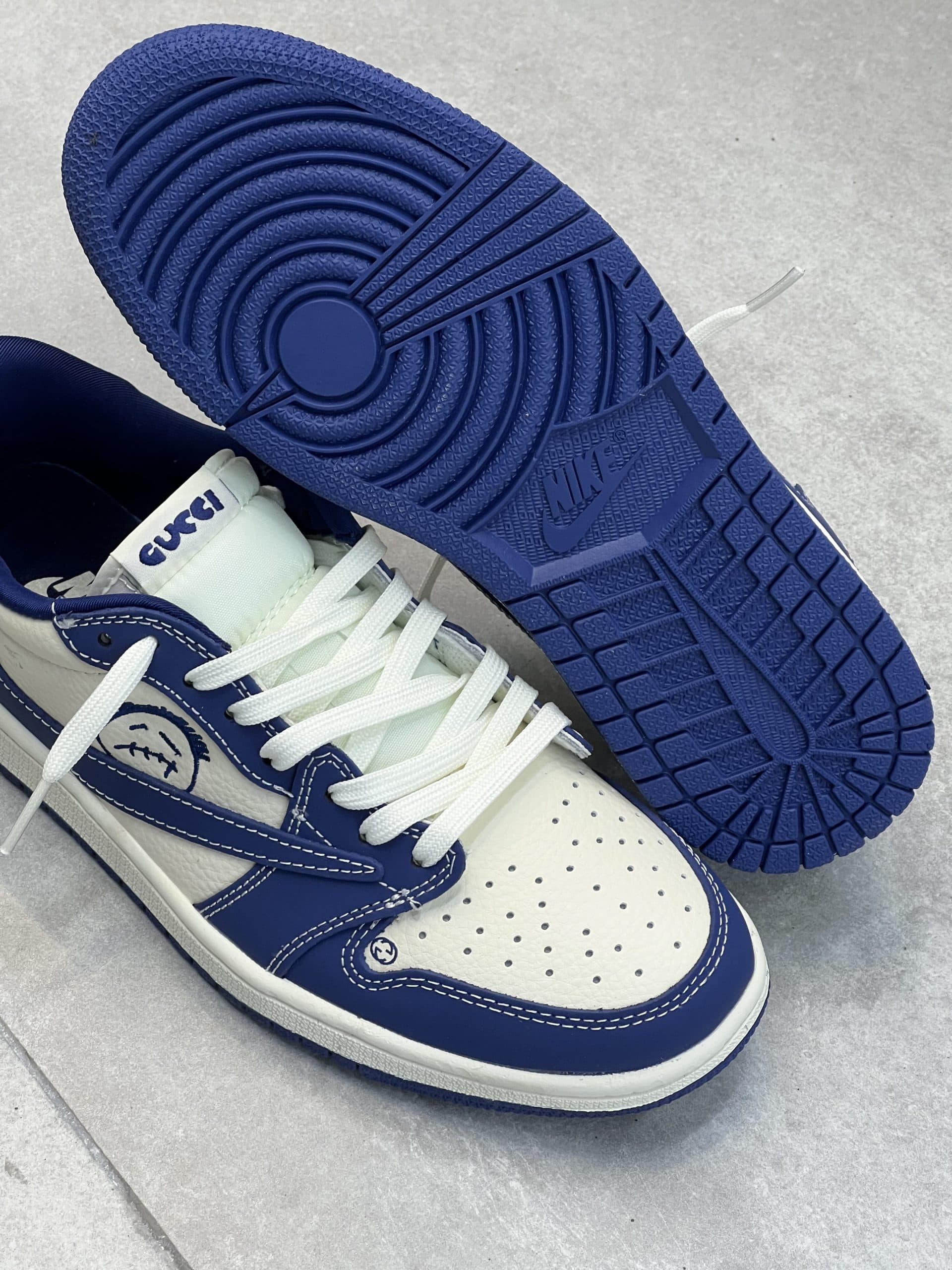 نایک ایر جردن وان لو ترویس اسکات گوچی NIKE AIR JORDAN 1 LOW TRAVISSCOTT GUCCI — تصویر ۴