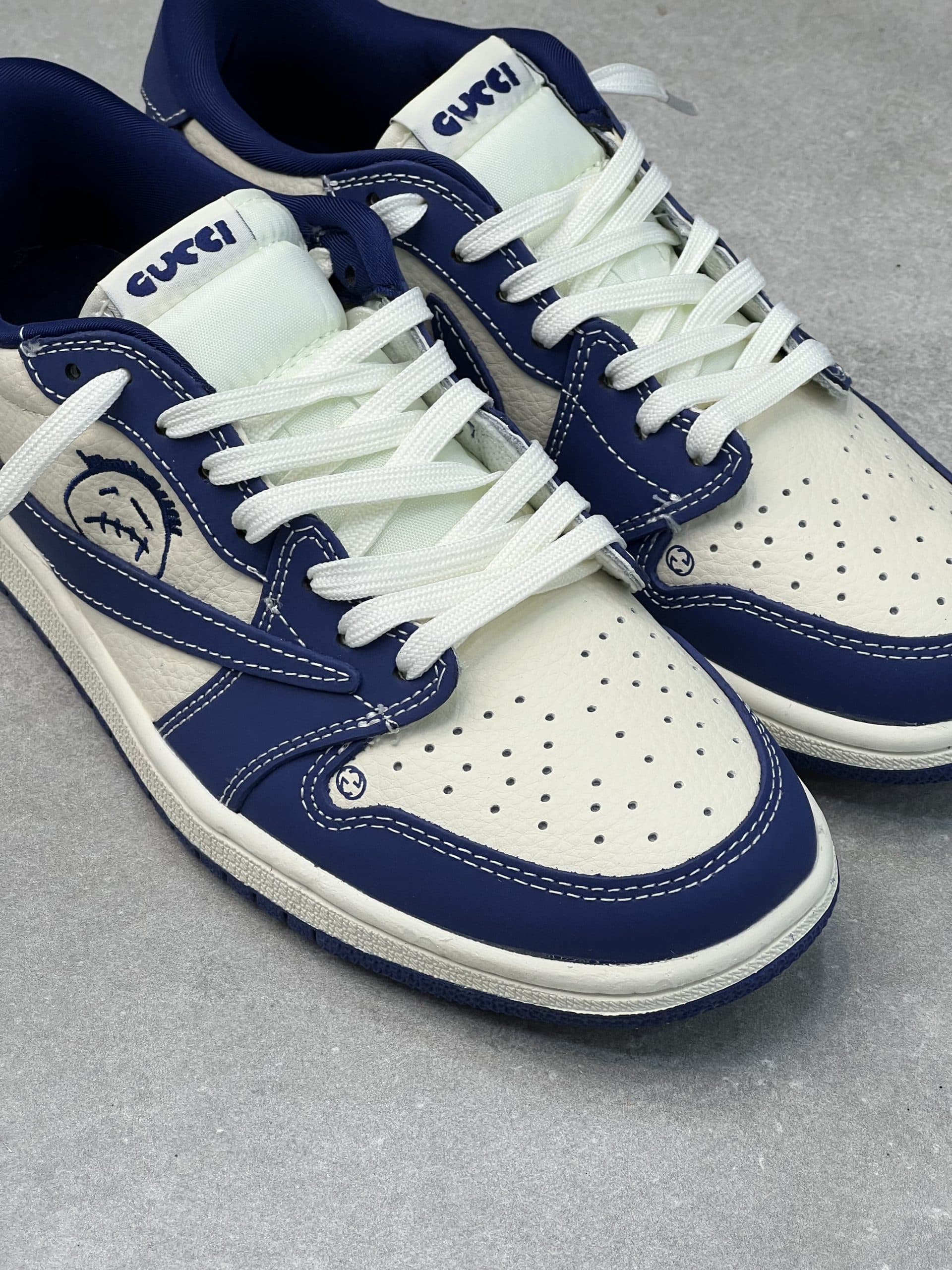نایک ایر جردن وان لو ترویس اسکات گوچی NIKE AIR JORDAN 1 LOW TRAVISSCOTT GUCCI — تصویر ۲