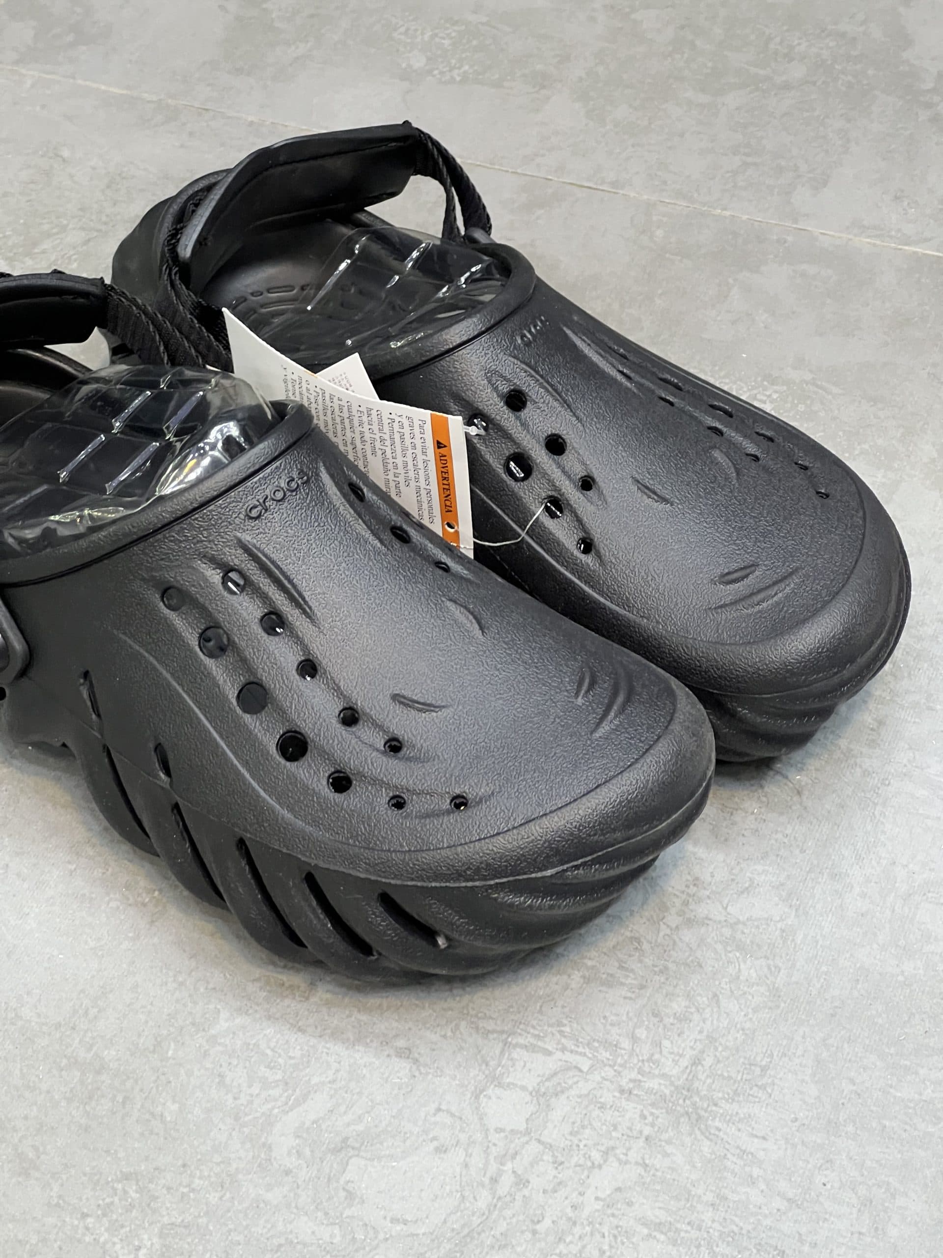 صندل کراکس اکو مشکی CROCS ECHO CLOG — تصویر ۲