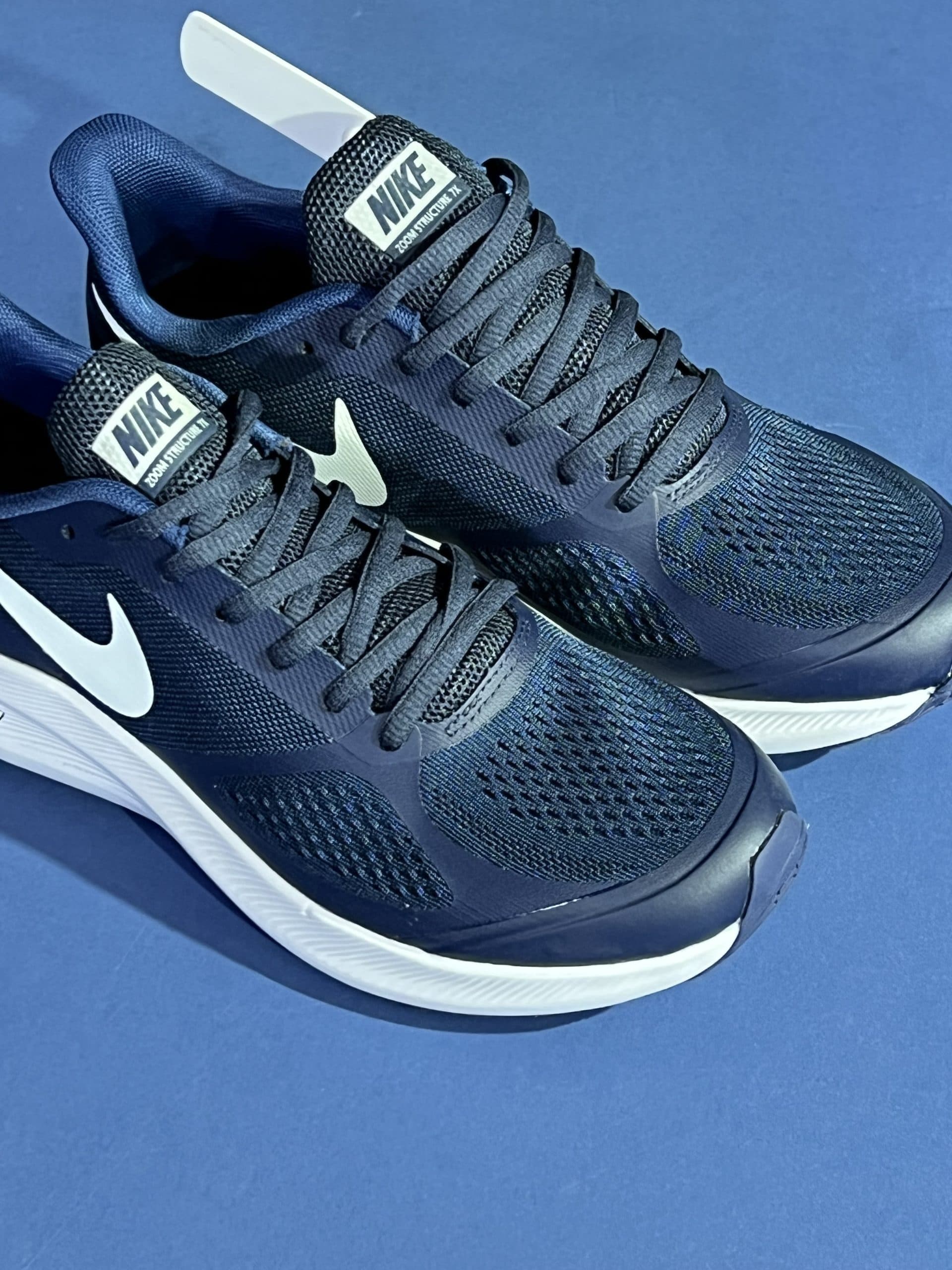 نایک گاید ۱۰ سفید سورمه ای NIKE GUAID 10 — تصویر ۲