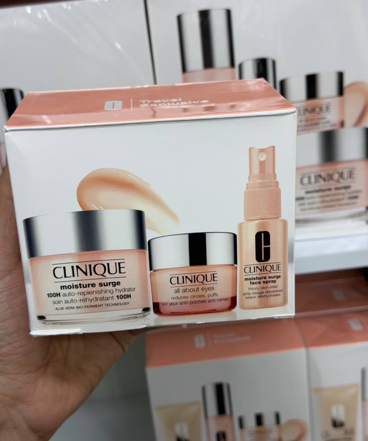 پک سه تایی آبرسان 100 ساعته کلینیک مدل Moisture Surge Clinique travel exclusive 100H moisture — تصویر ۸