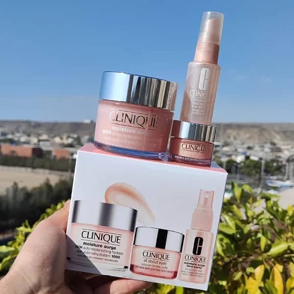 پک سه تایی آبرسان 100 ساعته کلینیک مدل Moisture Surge Clinique travel exclusive 100H moisture — تصویر ۵