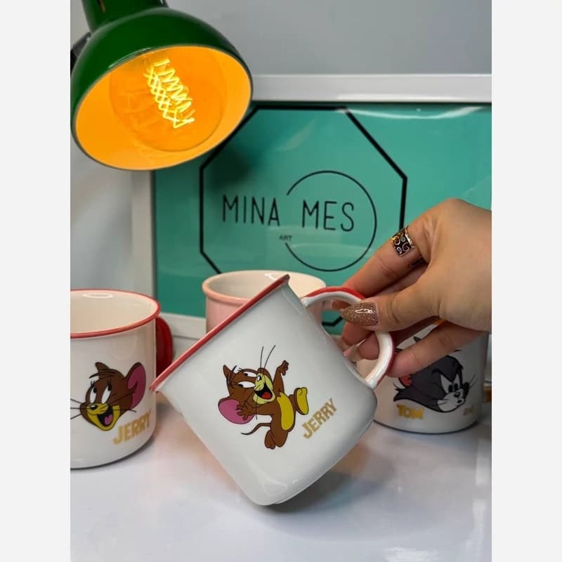 ماگ تام و جری لب رنگی