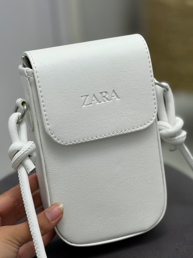 کیف موبایلی زارا — تصویر ۲