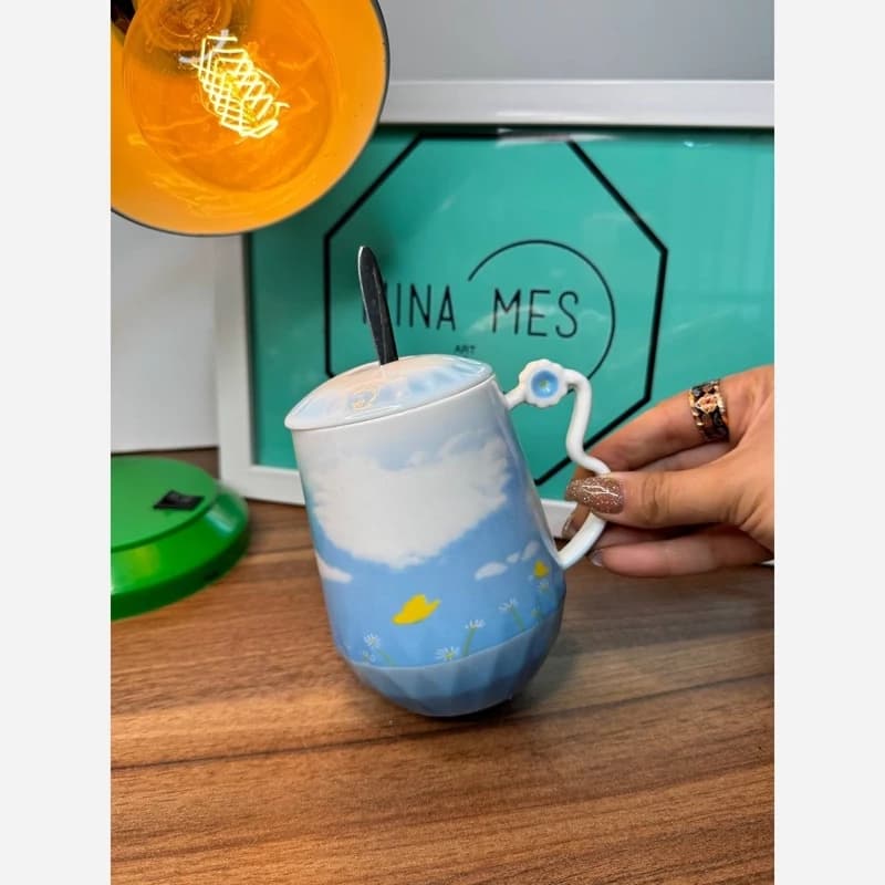 ماگ سرامیکی درب دار آبی — تصویر ۲