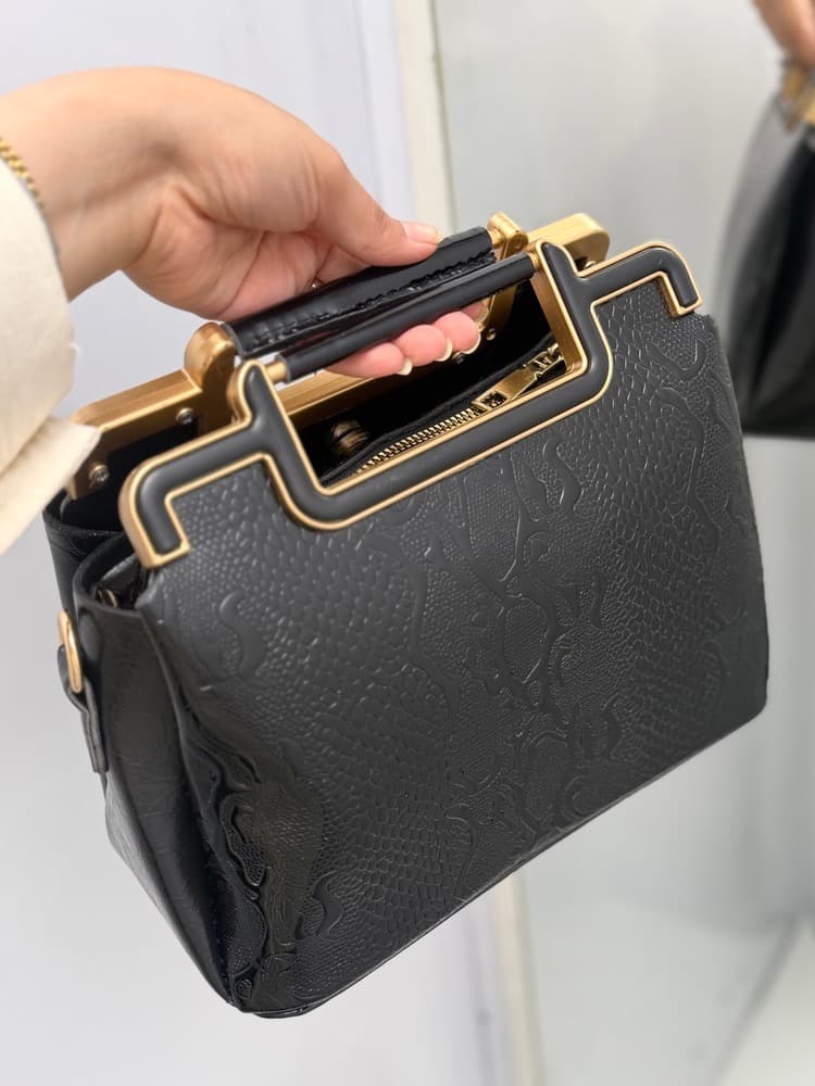 کیف ورنی دسته مستطیل (پوستماری)