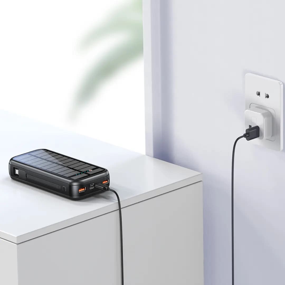 پاوربانک خورشیدی 20000 میلی‌آمپرساعت PD 20W گرین لاین مدل Solar 2 — تصویر ۲