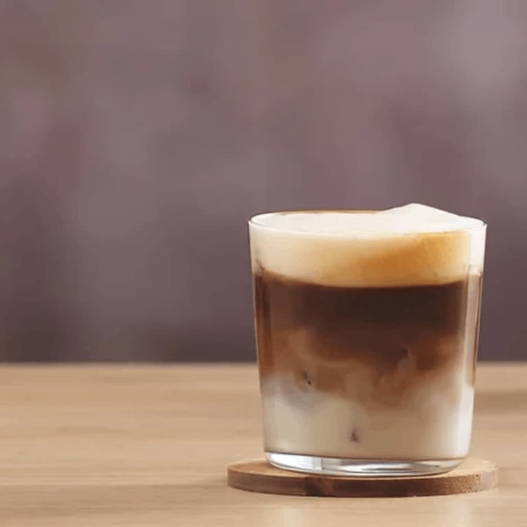 قهوه فوری نسکافه لاته Nescafe Gold Latte — تصویر ۲