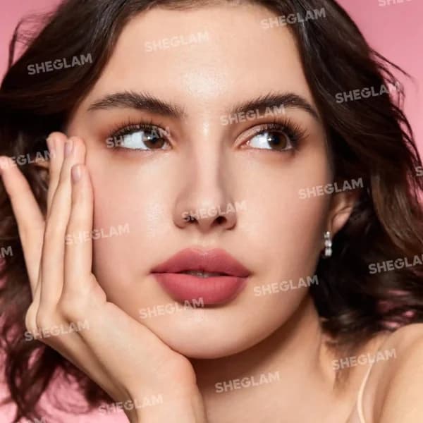 رژلب شیگلم استارلایت رنگ beach babe — تصویر ۳