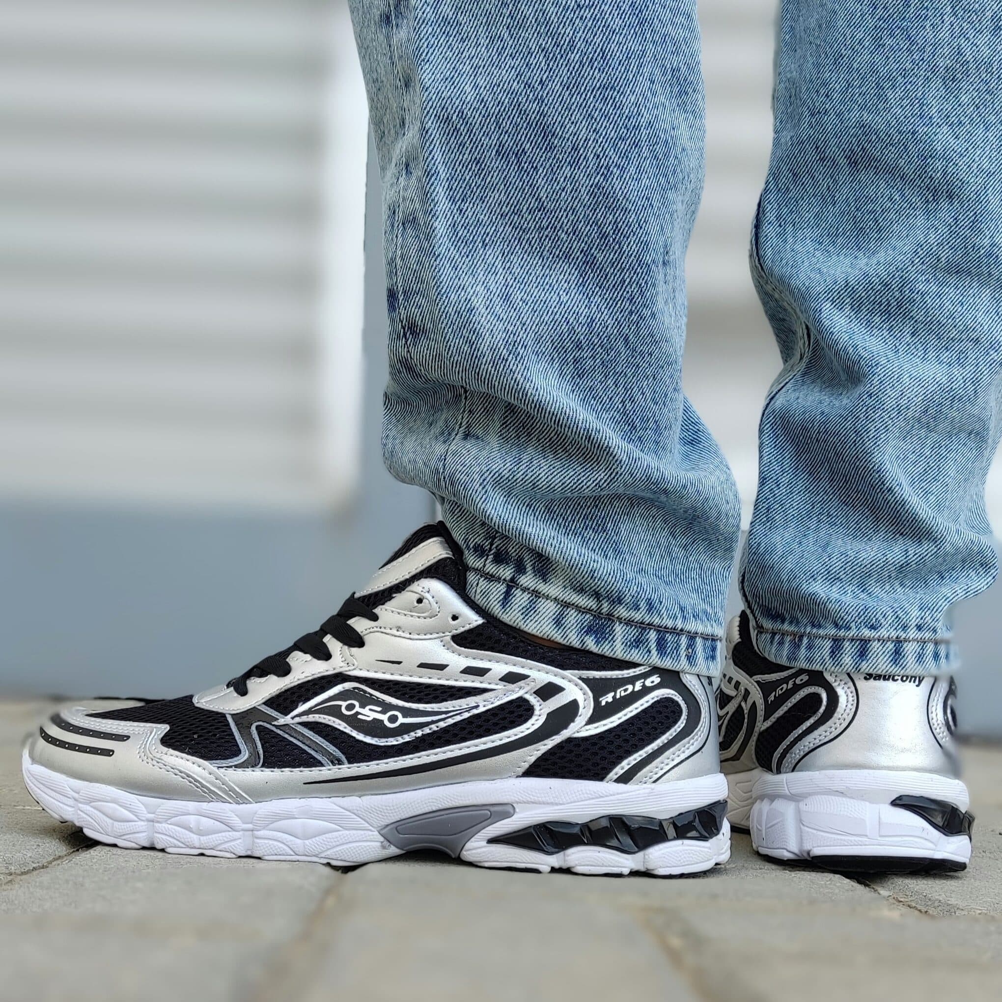کفش ساکونی مردانه فوق سبک SAUCONY