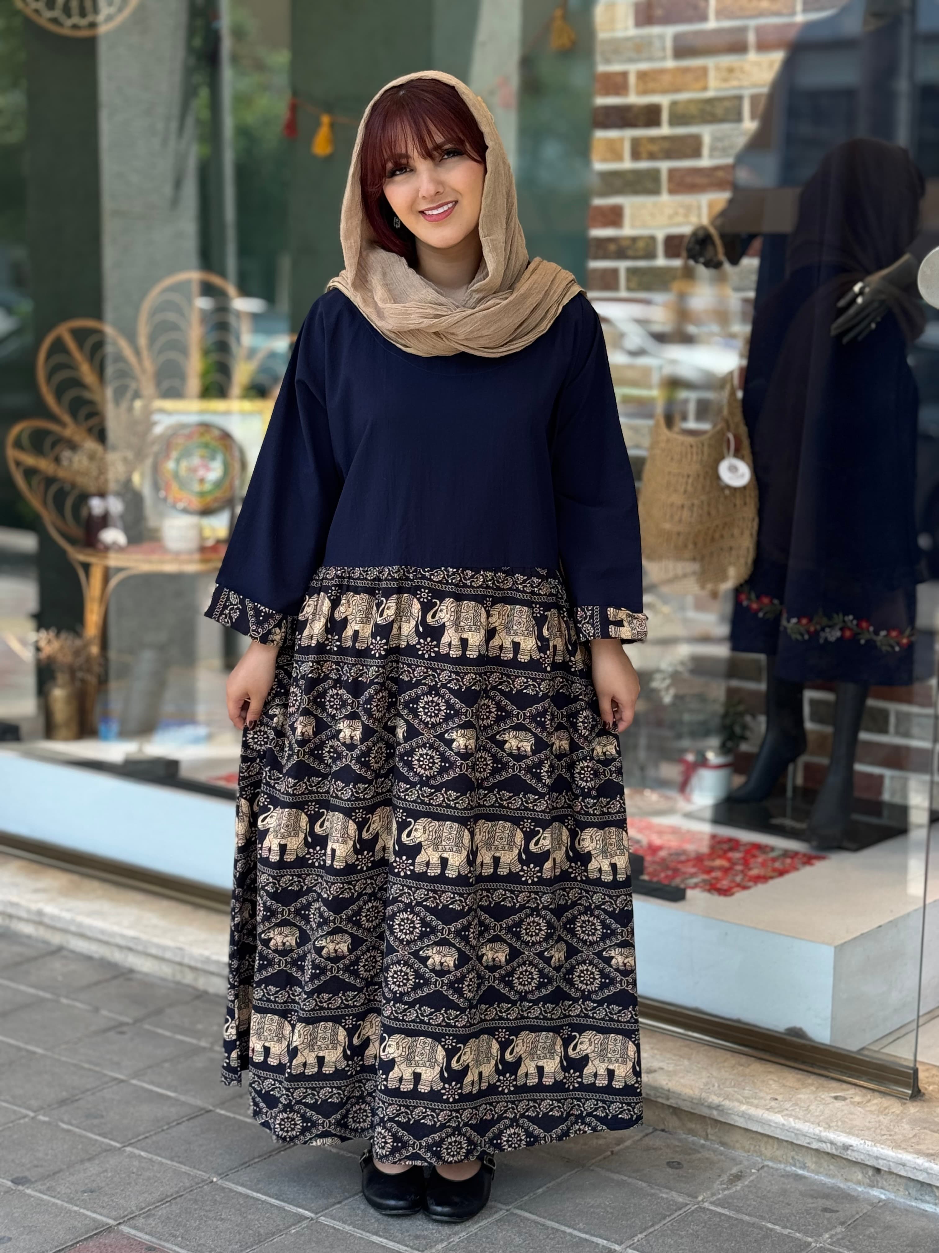 پیراهن شایسته سورمه ای طرح فیلی خاکی