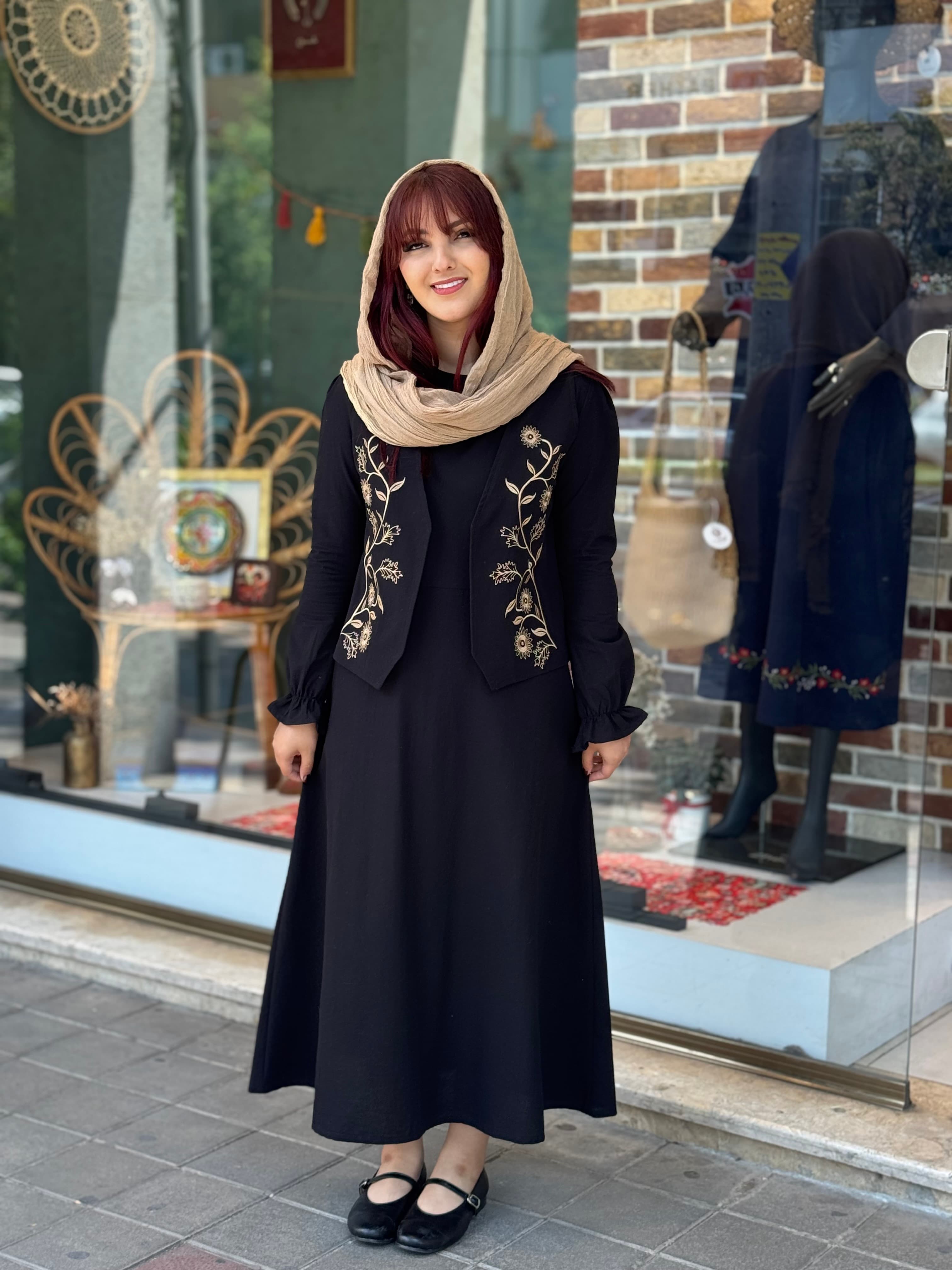 پیراهن جلیقه سونیا مشکی — تصویر ۲