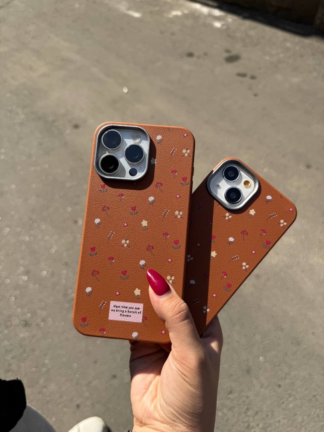 قاب گل ریز آیفون برای 16 نرمال — تصویر ۵
