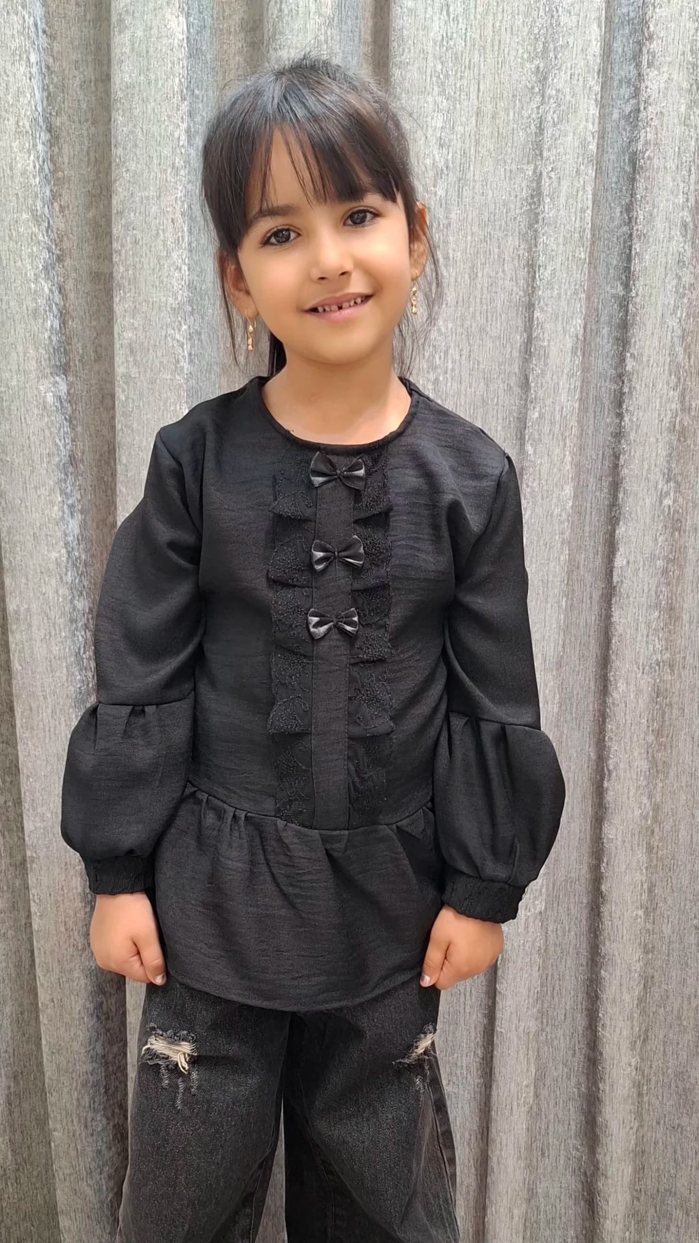 شومیز مشکی پاپیون‌دار (بچگانه)