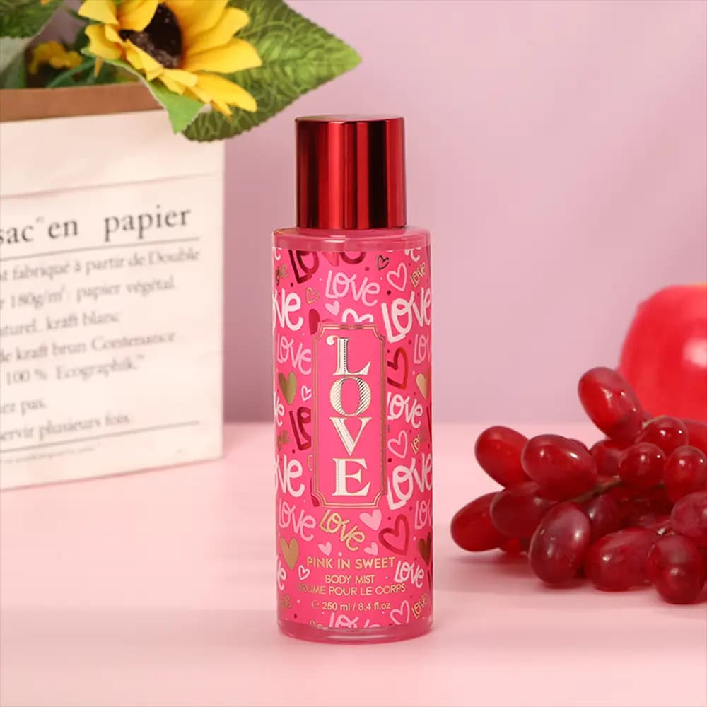 بادی اسپلش PINK IN SWEET مدل Love حجم 60 میلی لیتر — تصویر ۴