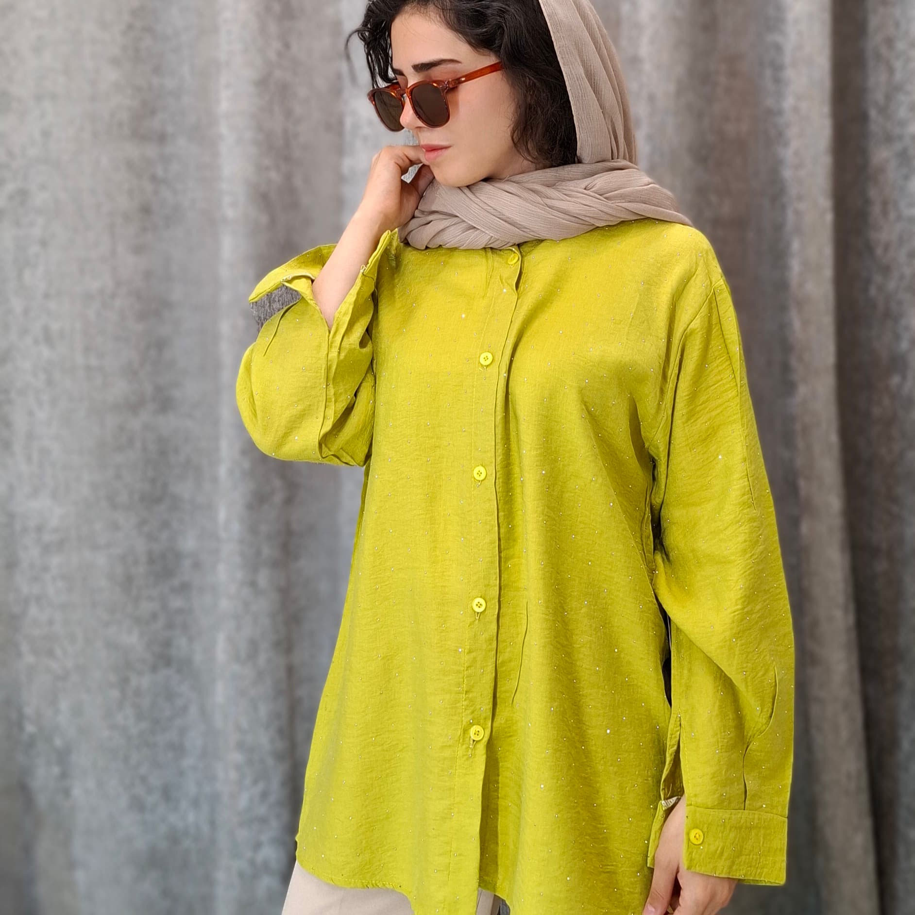 شومیز مانتویی شانتون نگین‌دار (زنانه) — تصویر ۲