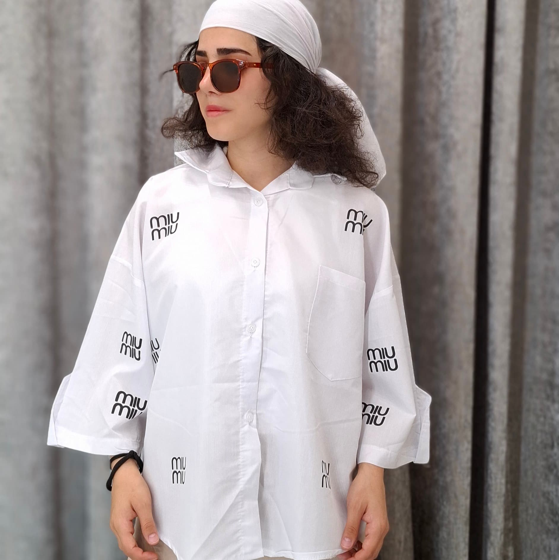 شومیز سفید طرح Miu Miu (زنانه)
