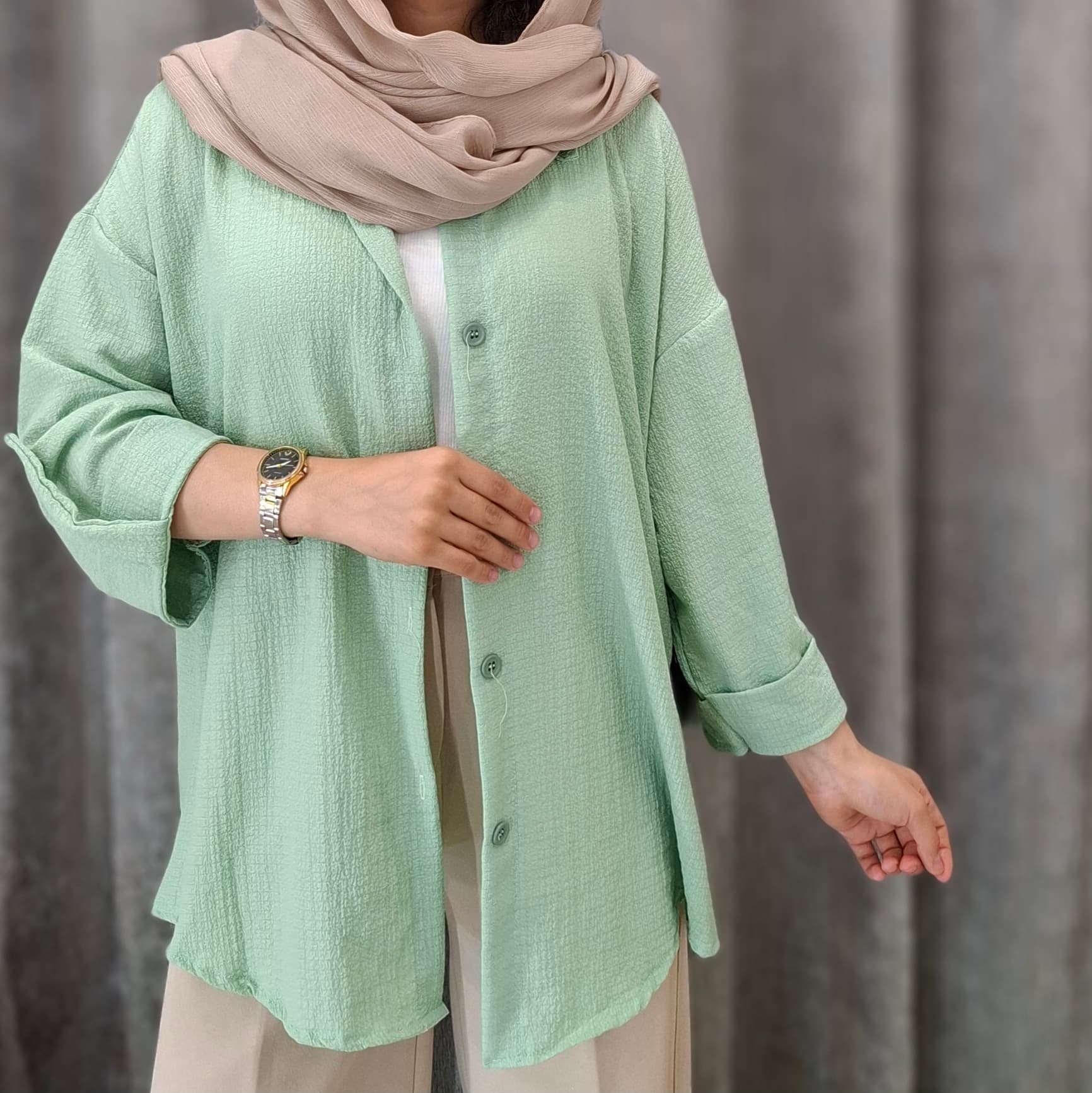 مانتو مدل ینزی ساده یقه شکاری (زنانه) — تصویر ۶