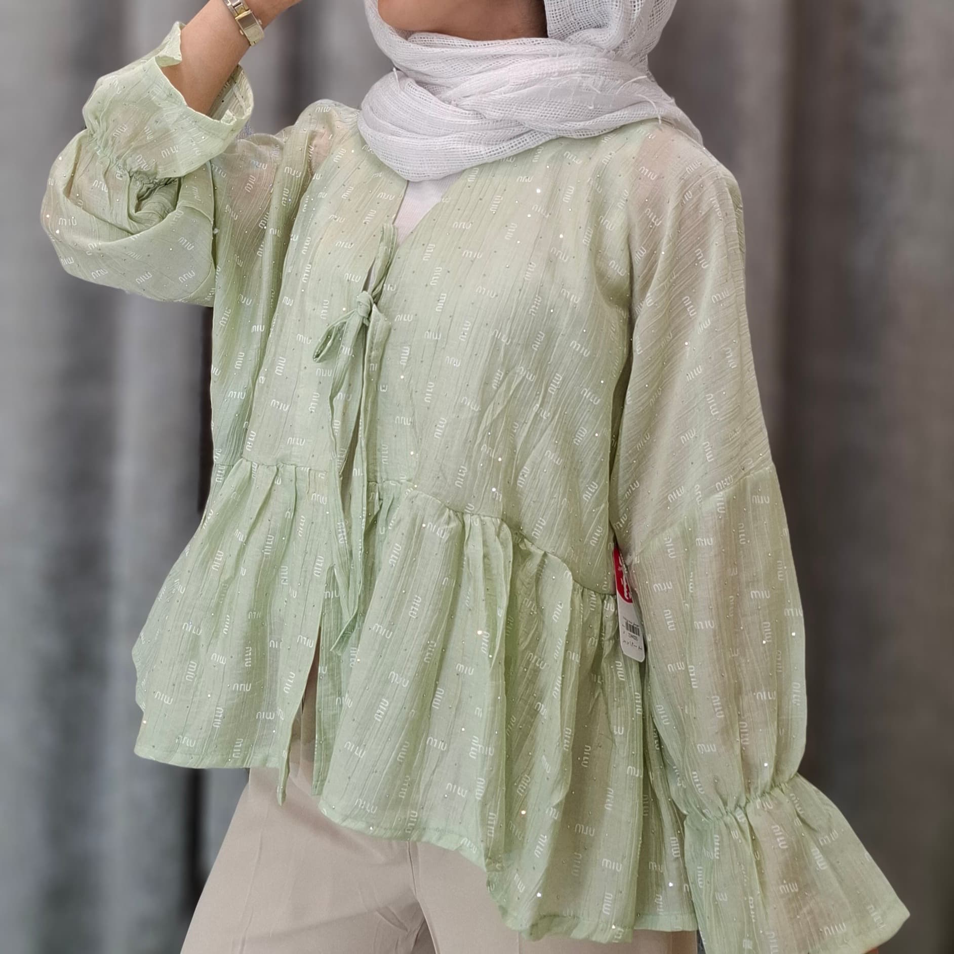 شومیز عروسکی Miu نگین‌دار(زنانه) — تصویر ۴