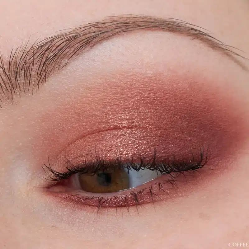پالت سایه 4 رنگ الف elf مدل Bite Size Eyeshadow رنگ Berry Bad — تصویر ۶