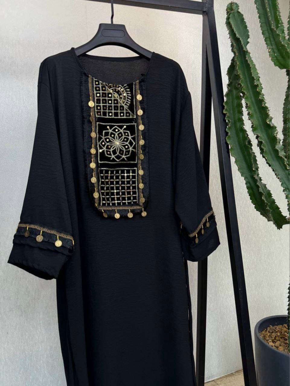 مانتو زنانه بلند مدل دلارا پارچه ابروبادی سنتی (کد: ۱۲۴۷۳) — تصویر ۳