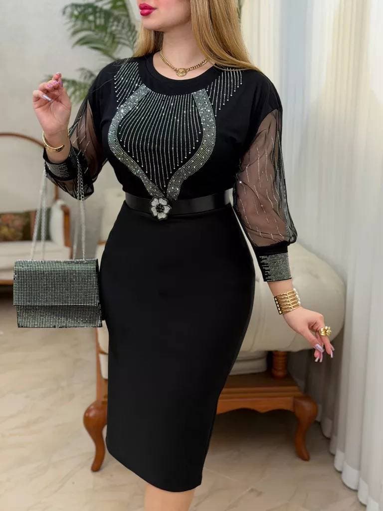 شومیز مجلسی ساعت شنی نگیندار آستین تور جنس ویسکوز پنبهای فری سایز (کد: ۱۴۰۸۷)