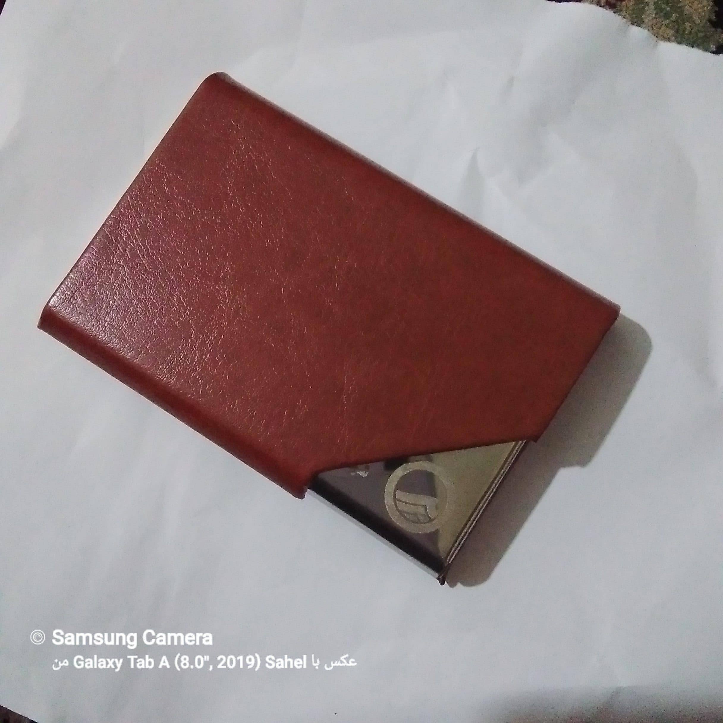 کیف جا کارتی چرمی حالت مگنتی زیبا و مداوم — تصویر ۲